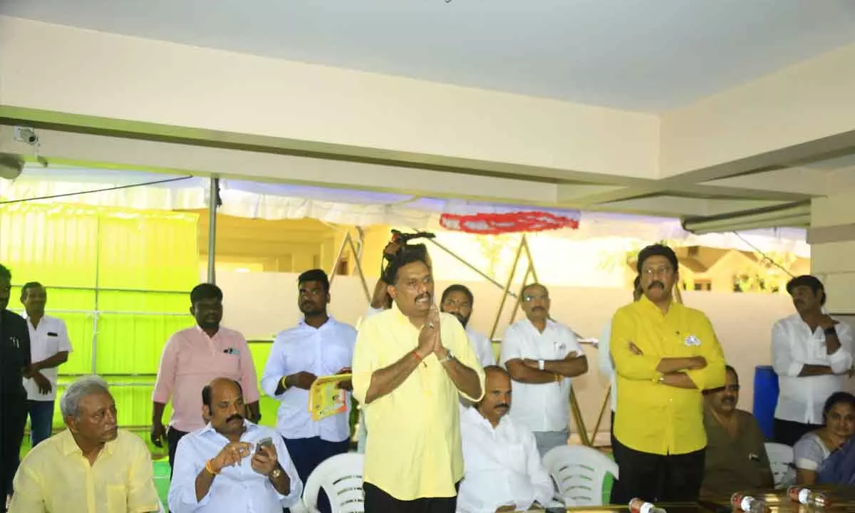 TDP leaders meet with residents of  Vijayawada East Constituency
