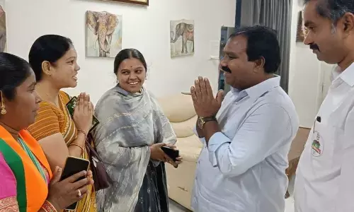 BJP’s candidate for Warangal Lok Sabha seat MLA Aroori Ramesh speaking to party workers in Hanumakonda on Tuesday