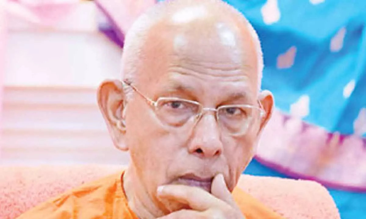 Ramakrishna Mission chief Smaranananda Maharaj dies at 94