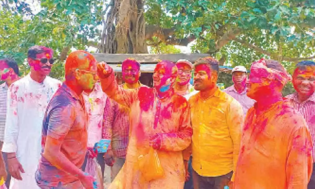 Bhubaneswar: People celebrate Holi with gaiety