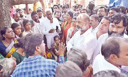 Tension prevails during Bandi’s visit to Chengicherla
