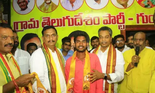 Kesineni Chinni calls for unity of leaders and activists