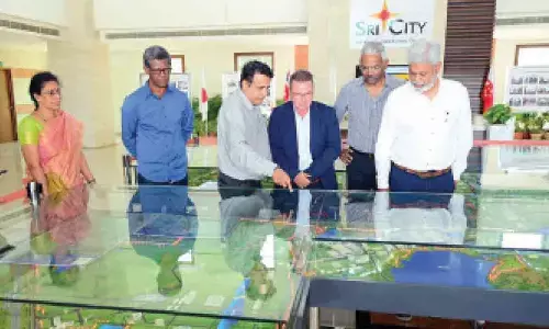 Reunion Island team explores investment scope at Sri City