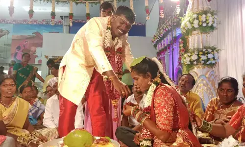 Barrelakka ties knot in Nagarkurnool, wedding event held in grandeur