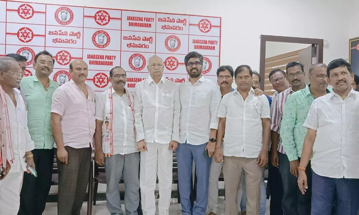 YSRCP leader in Bhimavaram joins in Jana Sena