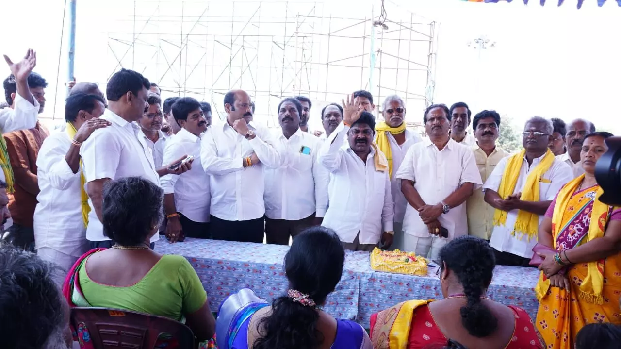 Yarlagadda Venkatrao participate in TDP formation day celebrations in Gannavaram