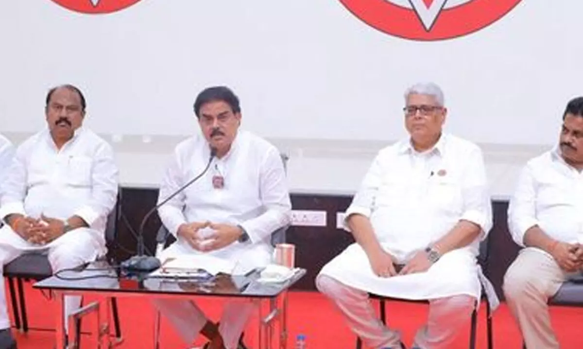 Jana Sena Party political affairs committee chief Nadendla Manohar along with other party leaders addressing the media at party state office in Mangalagiri on Friday