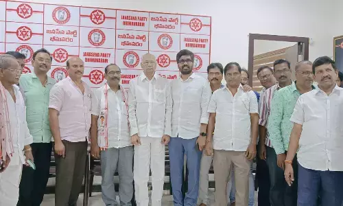 YSRCP leader in Bhimavaram joins in Jana Sena