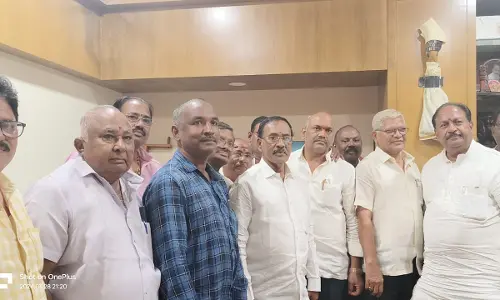 Padmasali Sangam extends support to Kottu Satyanarayana in Tadepalligudem