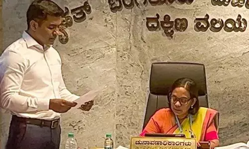 Leading laparoscopic surgeon in election fray