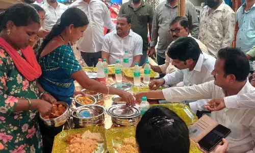 MVV Satyanarayana extends financial assistance to a person injured in Visakhapatnam East