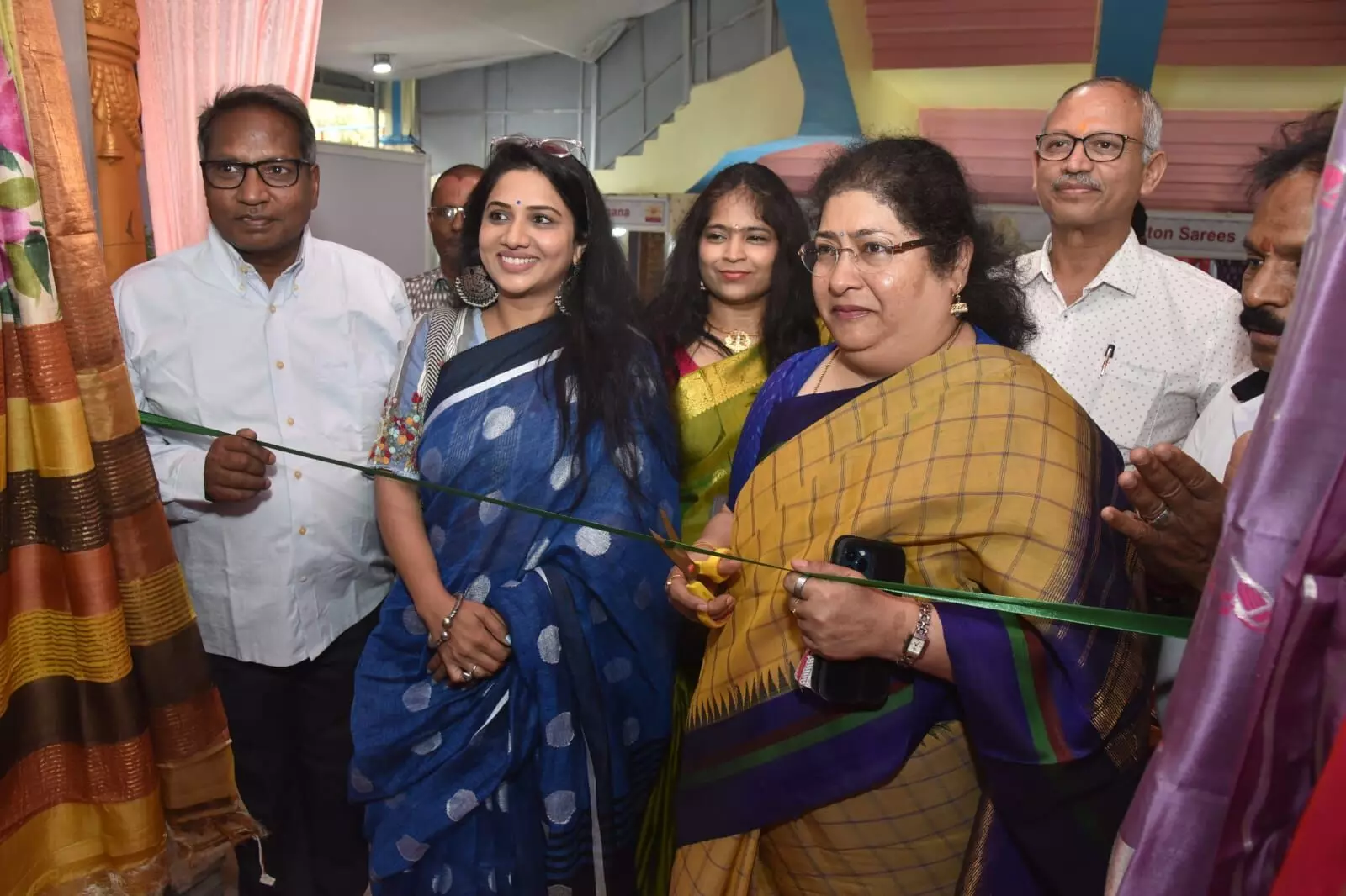 Health Secy Shailaja Ramaiyar inaugurates Indian Silk Gallery’s silk exhibition