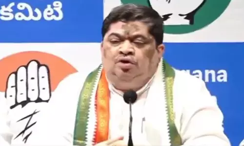 Ponnam accuses KCR of politicising drought conditions in Telangana