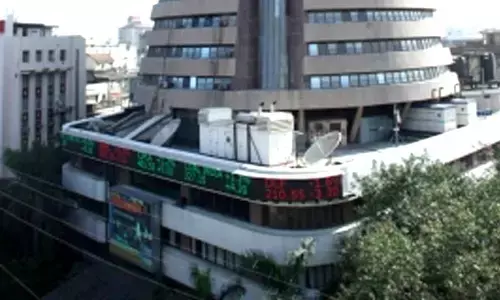 Markets to decide on trend after sharp Thursday movement