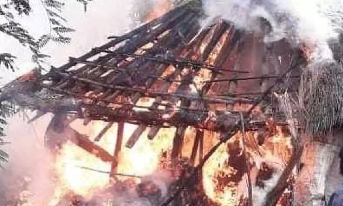 Huts burnt due to electric shock