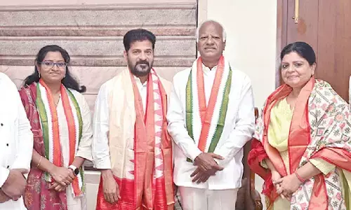 Kadiyam Srihari, daughter join Cong as BRS tainted by scandal