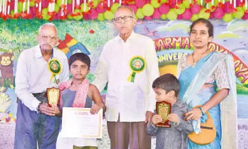 Teacher nourishes souls of students: Cine writer Marudhuri Raja