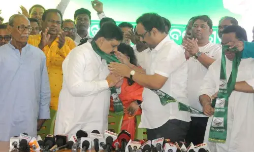 Chiranjib, Sukanta join BJD