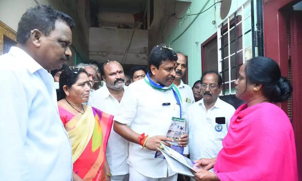 Vellampally Srinivasa Rao campaigns in Vijayawada 61 division, flays TDP, BJP for stoppage of pension
