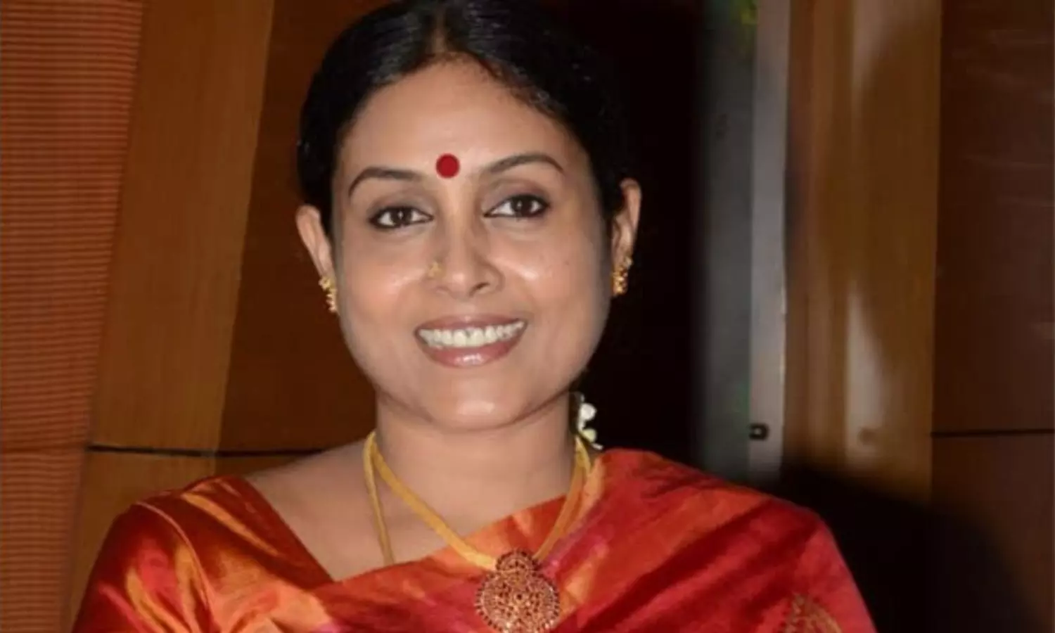 Tamil Actress Sharanya Ponvannan Faces Allegations of Threatening Neighbour