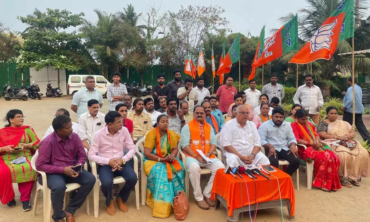 BJP supporters at a meeting held in Visakhapatnam on Tuesday