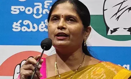 Cong lashes out at DK Aruna for her derogatory remarks against CM