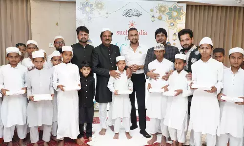Dr. Lion Kiron Hosted iftar Party at Hotel Mercure
