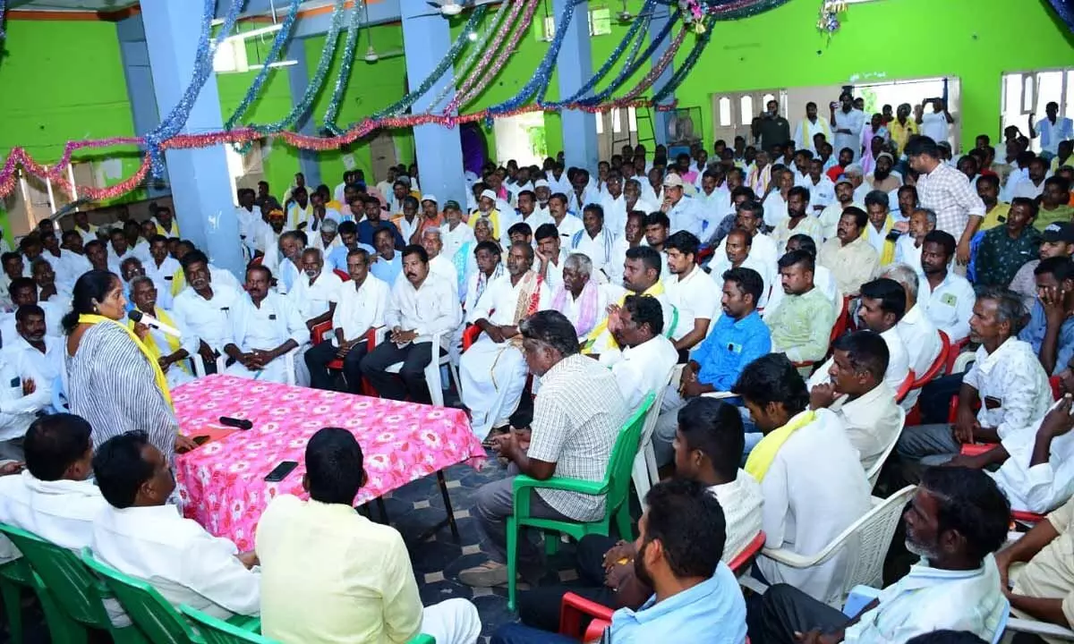 Penukonda Constituency MLA Candidate Savithamma Garu Criticizes Government for Delay in Pension Distribution