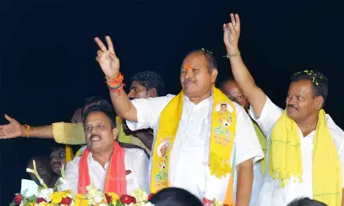 Kanna Lakshminarayana receives warm welcome in Sattenapalli