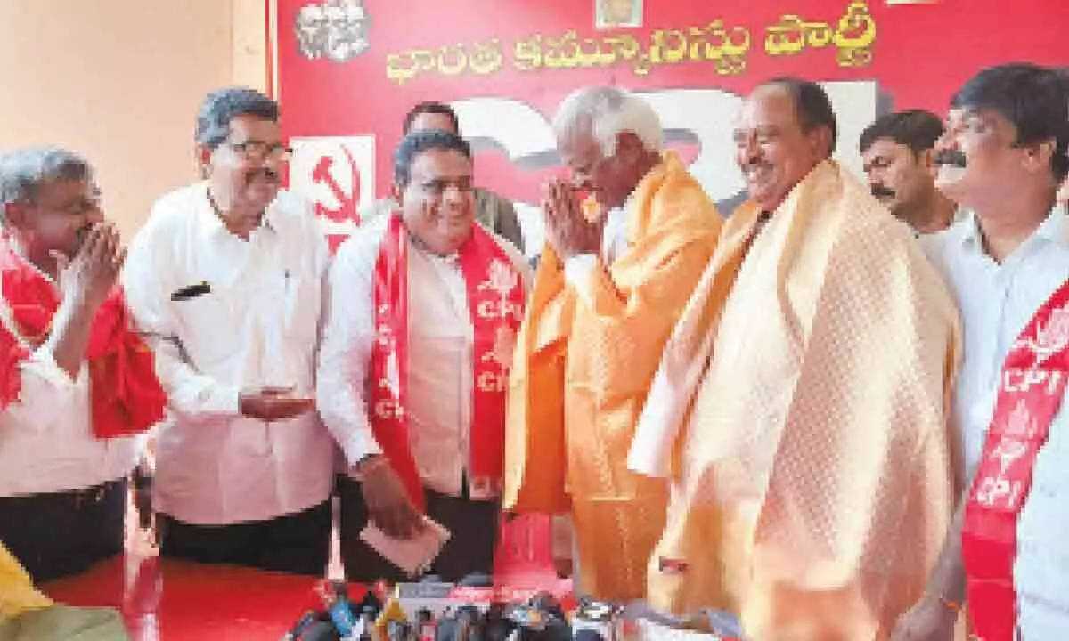 Warangal: Congress seeks CPI support to Kadiyam Kavya