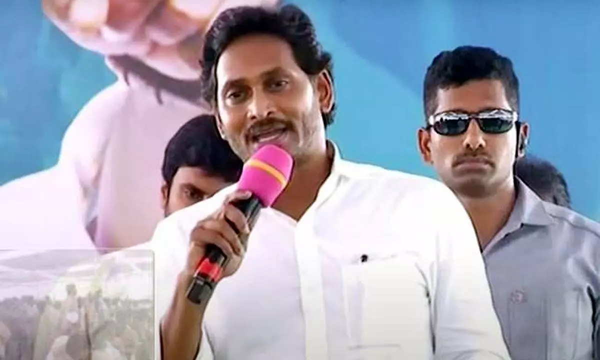 YS Jagan meets lorry drivers, flays Naidu for tipper driver remarks against MLA candidate