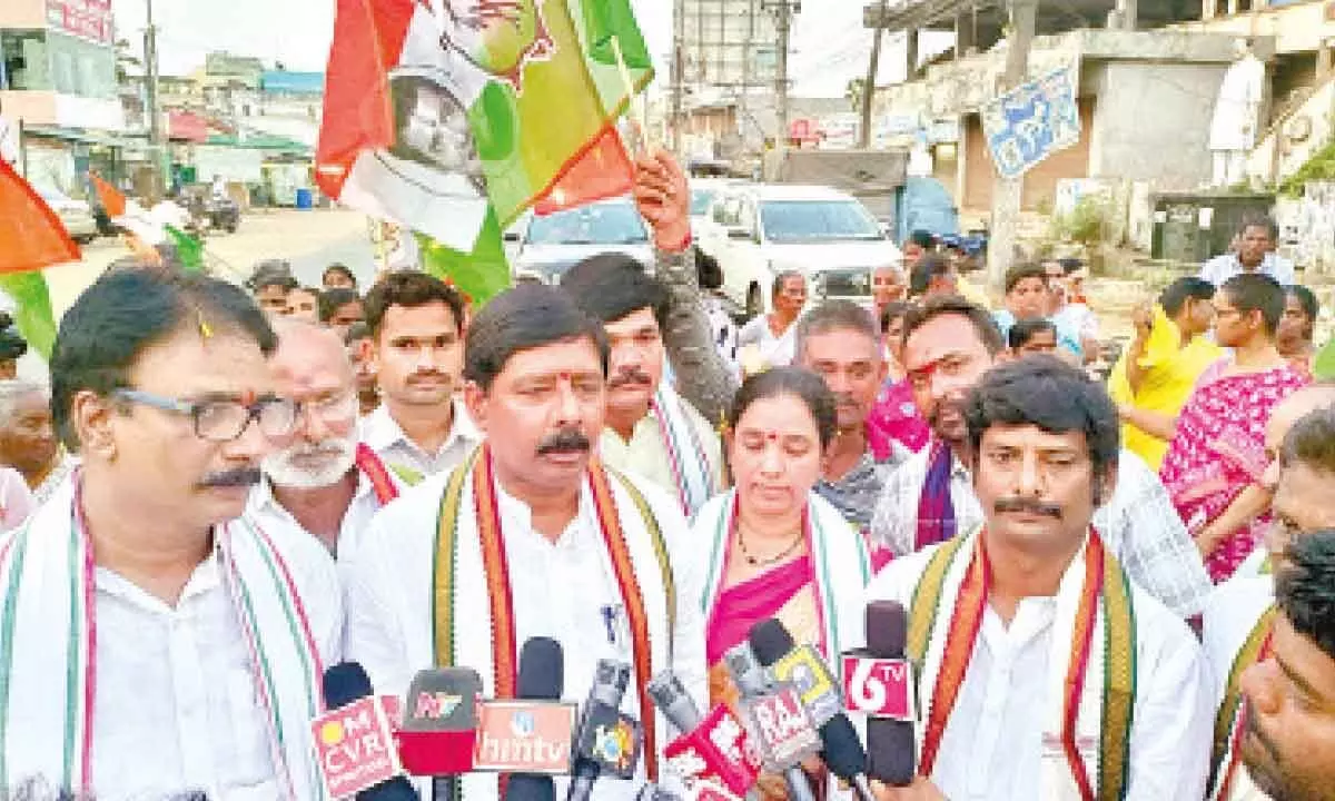 Congress Rajahmundry MP candidate Gidugu Rudra Raju formally starts his campaign after visiting Lord Lakshminarasimha Swamy temple in Korukonda village of Rajanagaram constituency on Thursday