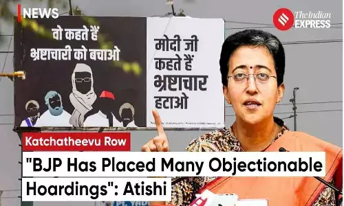 AAP meets electoral officer over BJP’s objectionable hoardings