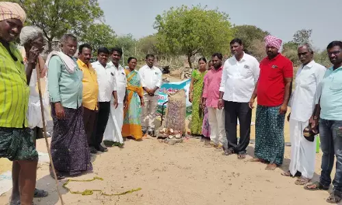 Farmers should take advantage of IKP paddy buying center - DRDA DPM Aruna Devi