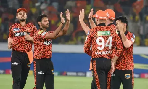CSK post below-par 165 for five against SRH