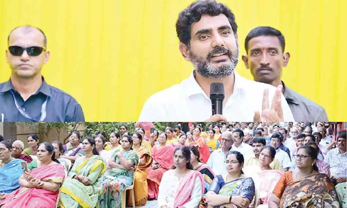 Mangalagiri: Lokesh promises jobs to youth by bringing in industries