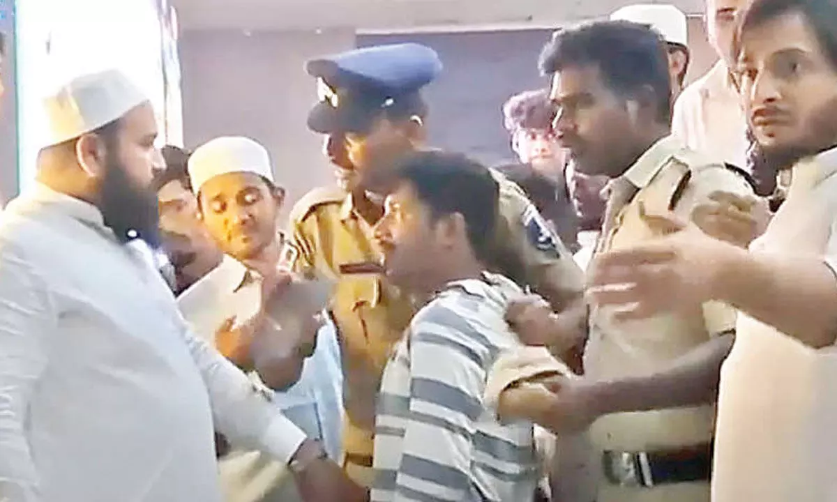 Hyderabad: Man held for theft at Iftar party in Rajendranagar