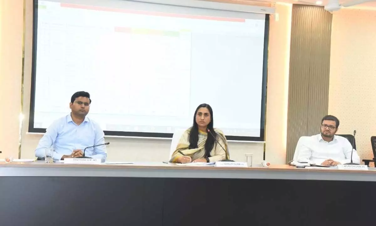 The Board of intermediate secretary, special officer Shruti Ojha helds a review meeting on drinking water
