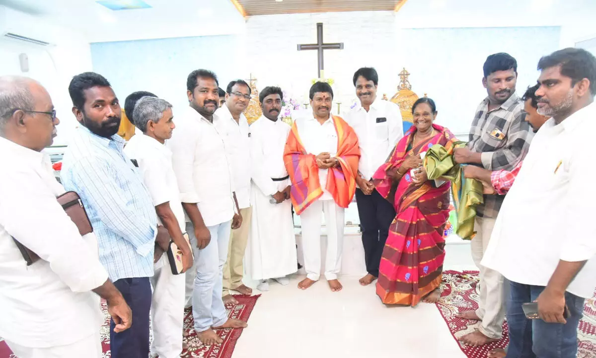 Vellampally Srinivasa takes part in prayers at churches in Vijayawada Central Constituency