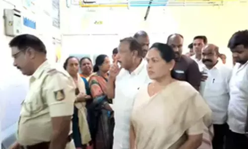 BJP worker dies in accident during Union Minister Shobha Karandlajes rally in Bengaluru
