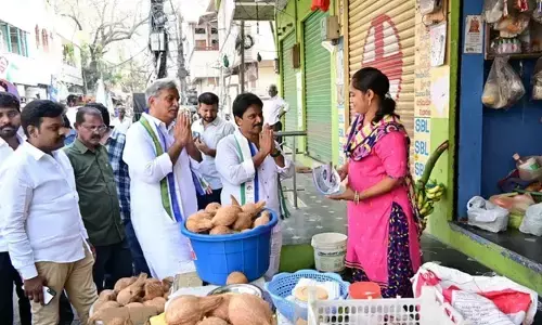 YSRCP candidate for Vijayawada Lok Sabha constituency Kesineni Srinivas, party’s Vijayawada West Assembly constituency candidate Shaik Asif and other YSRCP leaders participating in the campaign on Monday