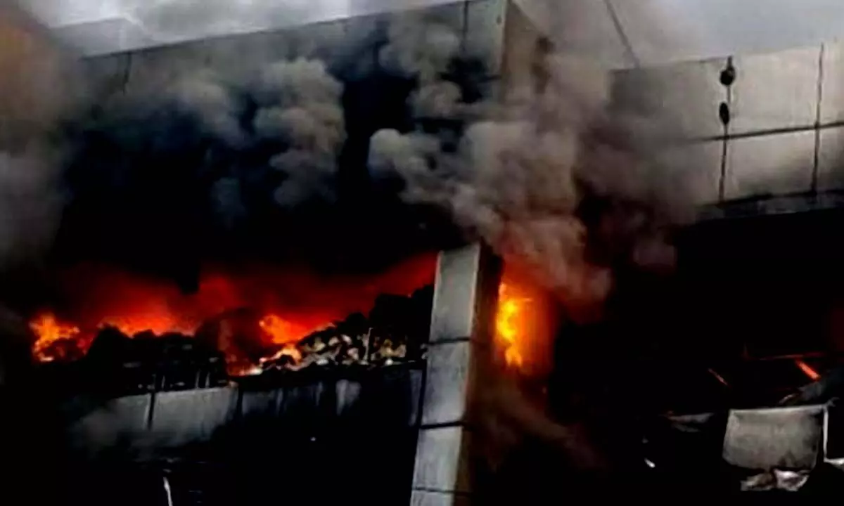 Fire breaks out in 4-storey building in South Delhi