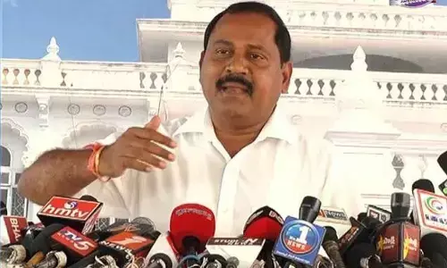 KCR’s gang looted in daylight for past 10 yrs: Congress