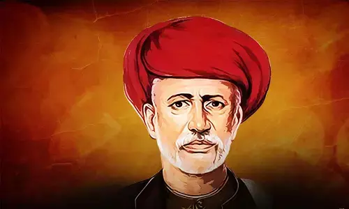 CM recalls Phule’s contributions on his 198th birth anniversary