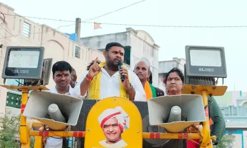 Srikalahasti NDA candidate campaigns in ward 28 of  the town