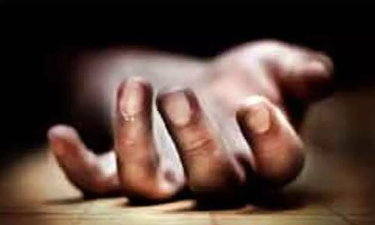 Visakhapatnam: Police constable commits suicide
