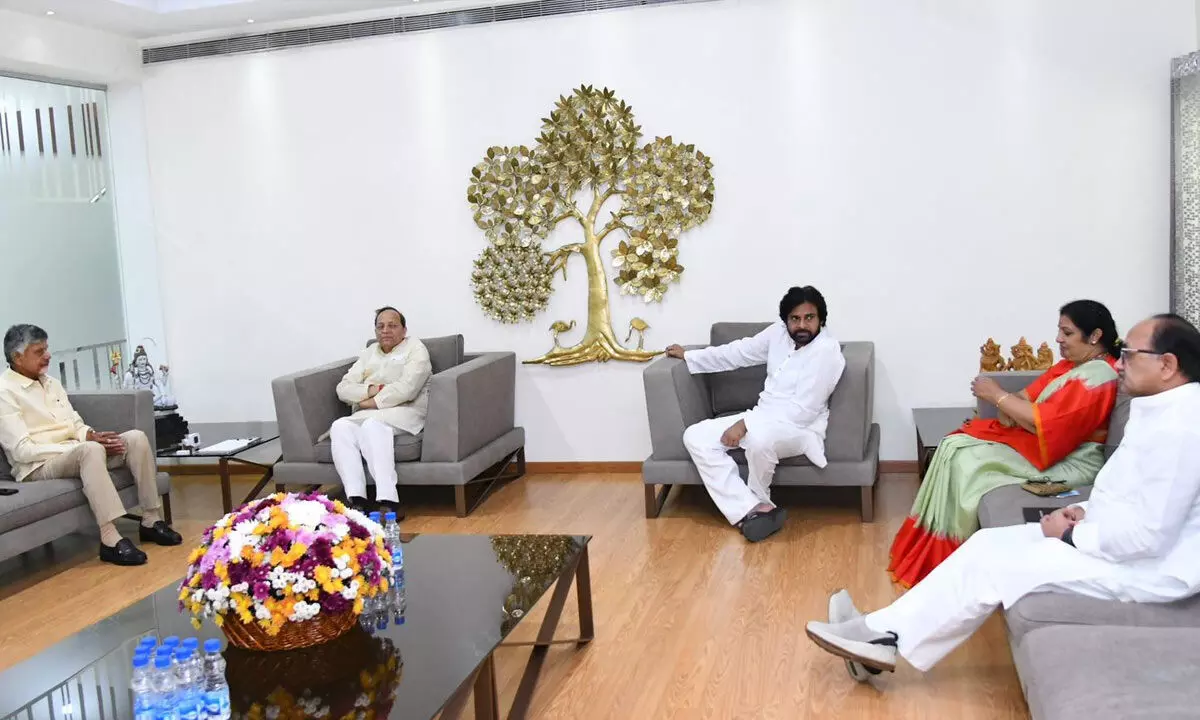 Jana Sena-BJP leaders meet Chandrababu to discuss on combined manifesto and poll campaign