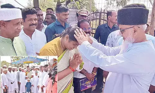 Mulugu: Ramzan symbolises religious harmony says Seethakka