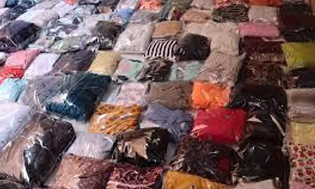 Govt to distribute clothes to Muslims on Bakrid