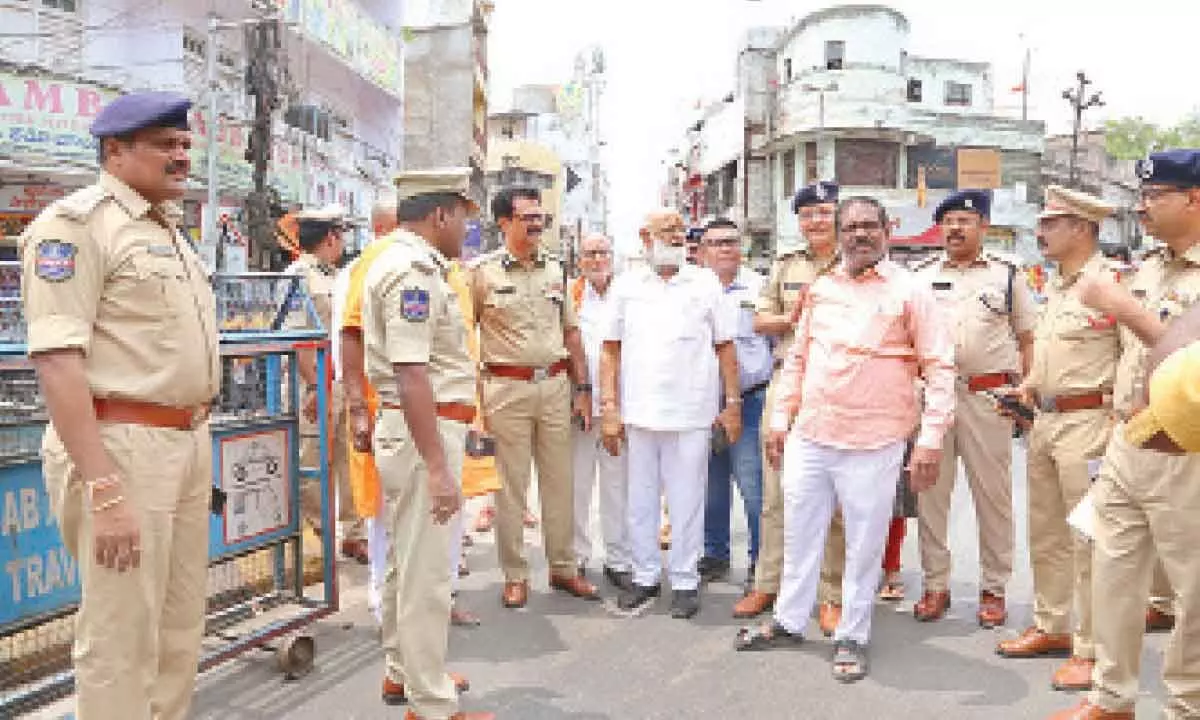 Elaborate police arrangements for peaceful conduct of Shobha Yatra on Rama Navami